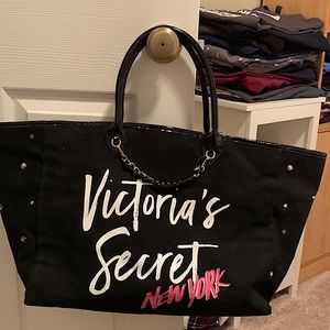 Victoria’s Secret tote bag